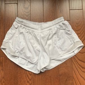 Lululemon 2.5’ White Shorts